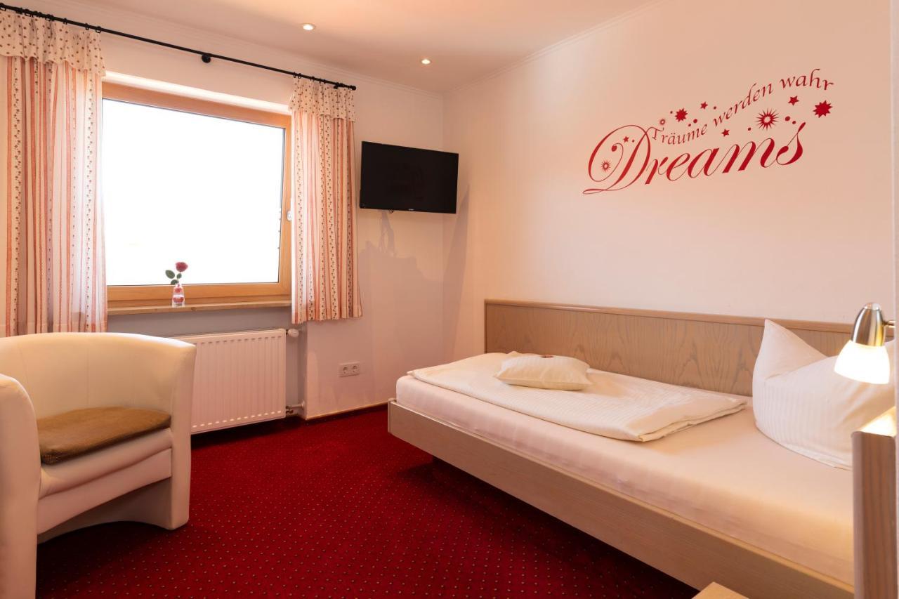 Hotel Garni Bergidyll - Adults Only Pfronten Extérieur photo